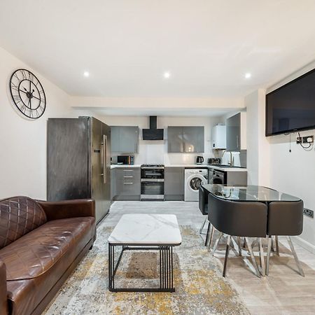 Two Bed Home In The Heart Of Egham Dış mekan fotoğraf